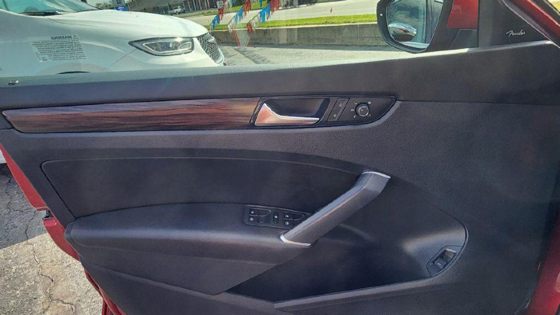 2020 BURGUN VOLKSWAGEN PASSAT SEL - FWD (1VWCA7A39LC) with an 2.0L engine, Automatic transmission, located at 101 S. Halleck St., DeMotte, 46310, (219) 987-2922, 41.202343, -87.198189 - Photo#22