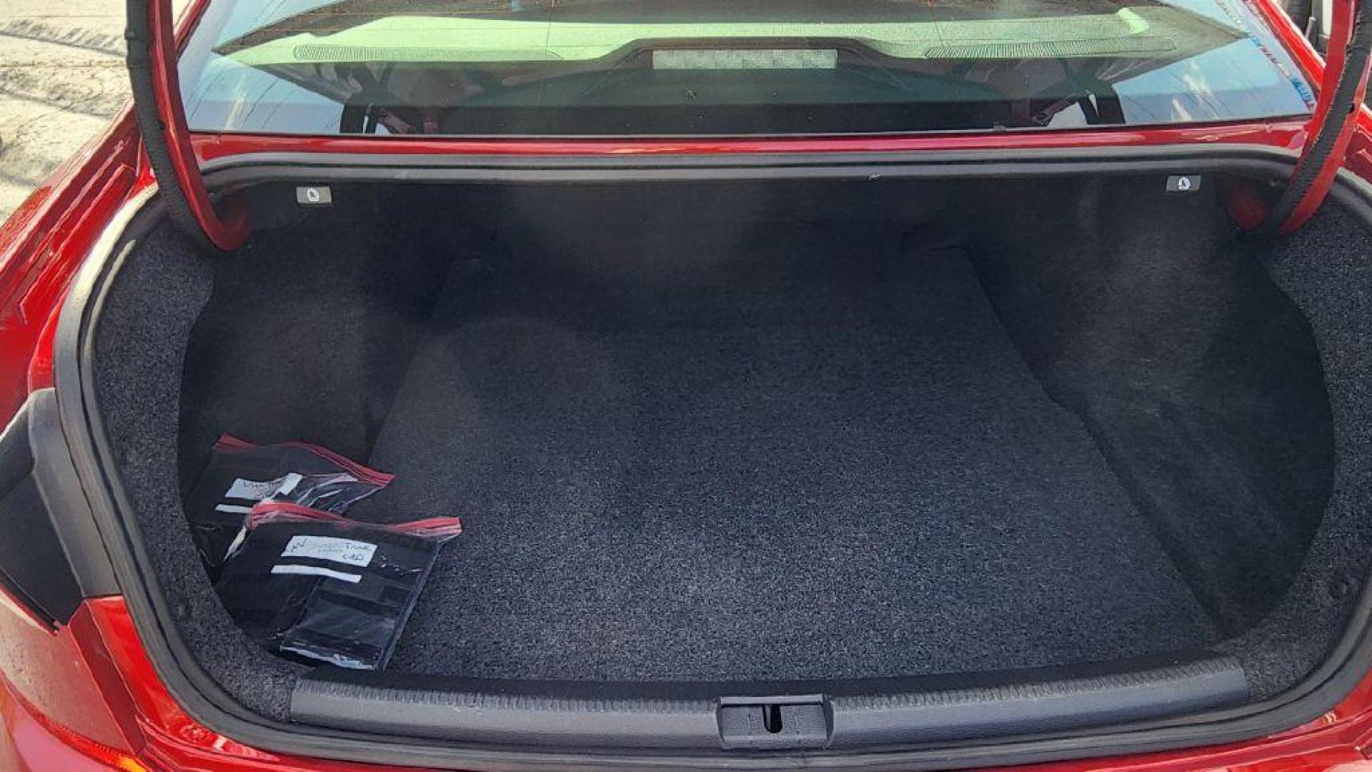 2020 BURGUN VOLKSWAGEN PASSAT SEL - FWD (1VWCA7A39LC) with an 2.0L engine, Automatic transmission, located at 101 S. Halleck St., DeMotte, 46310, (219) 987-2922, 41.202343, -87.198189 - Photo#25