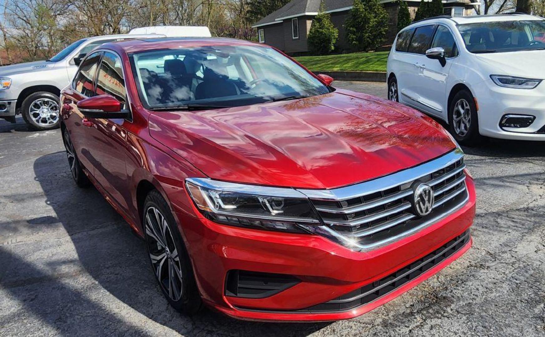 2020 BURGUN VOLKSWAGEN PASSAT SEL - FWD (1VWCA7A39LC) with an 2.0L engine, Automatic transmission, located at 101 S. Halleck St., DeMotte, 46310, (219) 987-2922, 41.202343, -87.198189 - Photo#2
