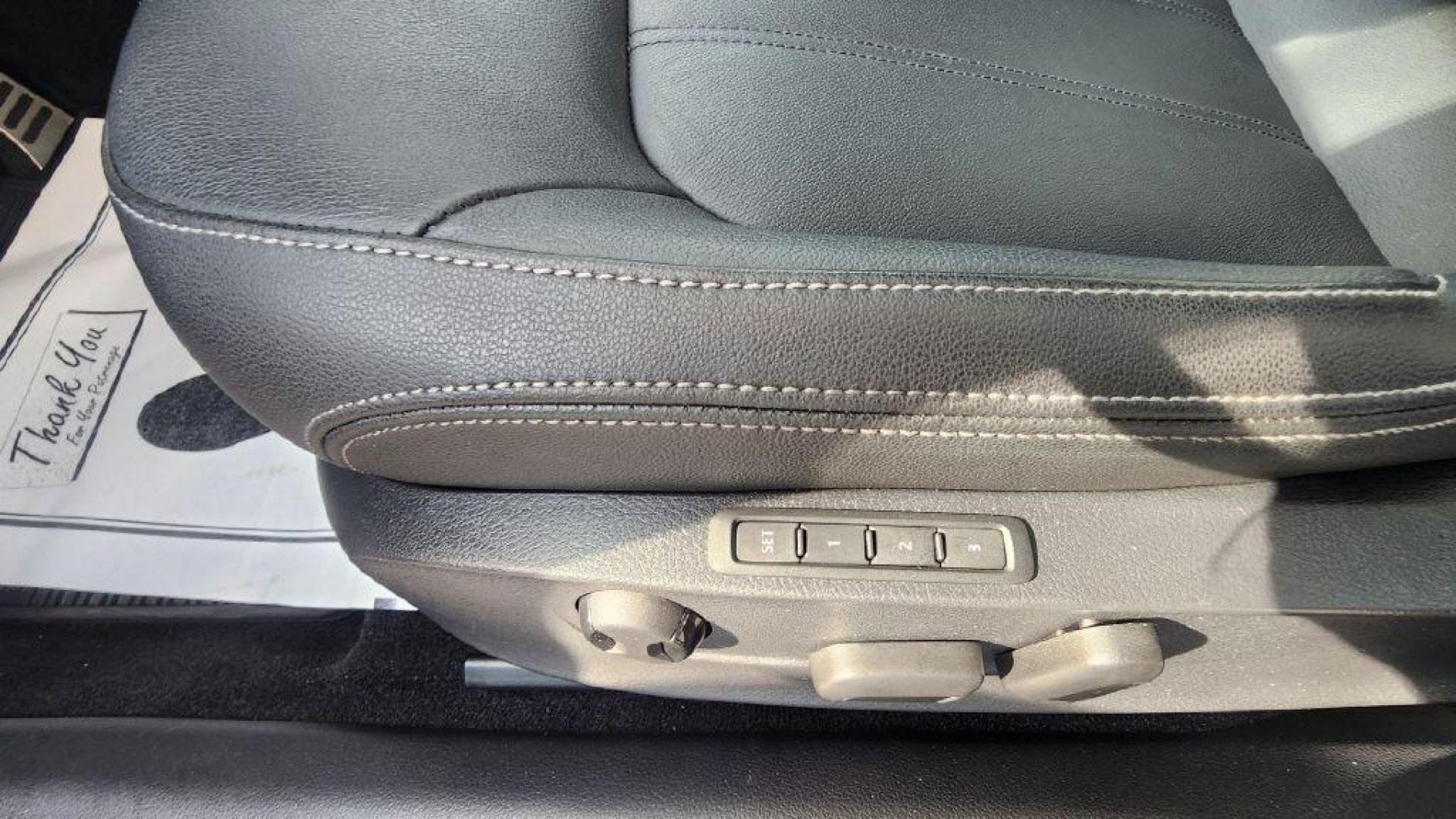 2020 BURGUN VOLKSWAGEN PASSAT SEL - FWD (1VWCA7A39LC) with an 2.0L engine, Automatic transmission, located at 101 S. Halleck St., DeMotte, 46310, (219) 987-2922, 41.202343, -87.198189 - Photo#7