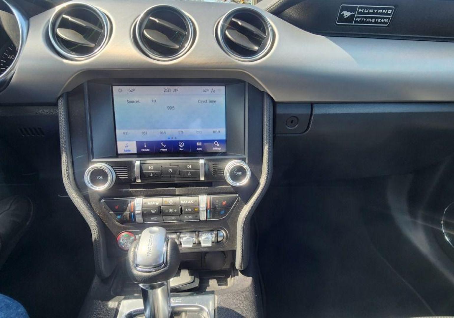 2020 WHITE FORD MUSTANG GT -RWD (1FA6P8CF5L5) with an 5.0L engine, Automatic transmission, located at 101 S. Halleck St., DeMotte, 46310, (219) 987-2922, 41.202343, -87.198189 - Photo#13
