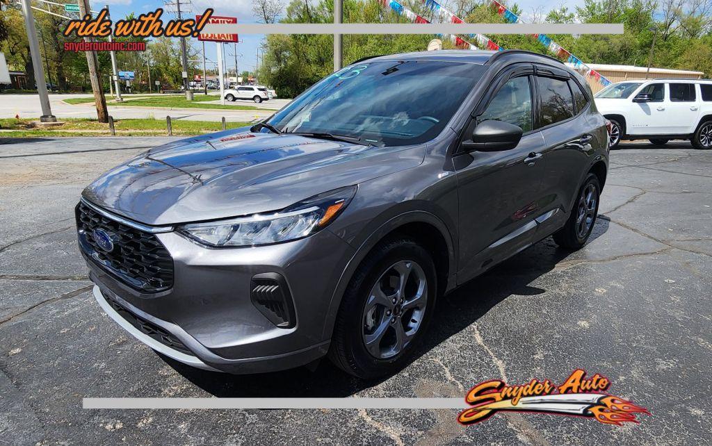 photo of 2023 FORD ESCAPE ST LINE - 4WD