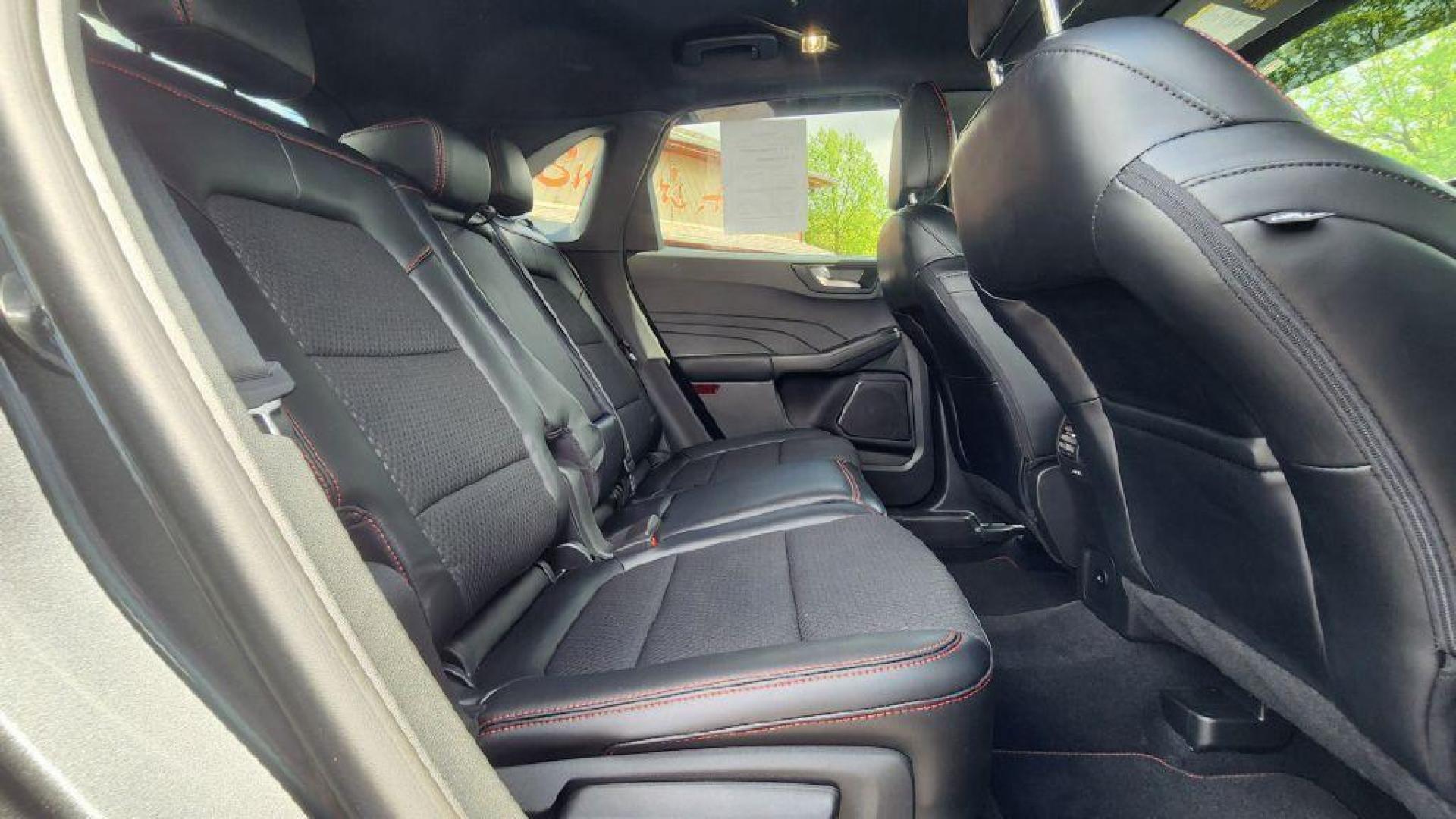 2023 GRAY FORD ESCAPE ST LINE - 4WD (1FMCU9MN8PU) with an 1.5L engine, Automatic transmission, located at 101 S. Halleck St., DeMotte, 46310, (219) 987-2922, 41.202343, -87.198189 - Photo#9