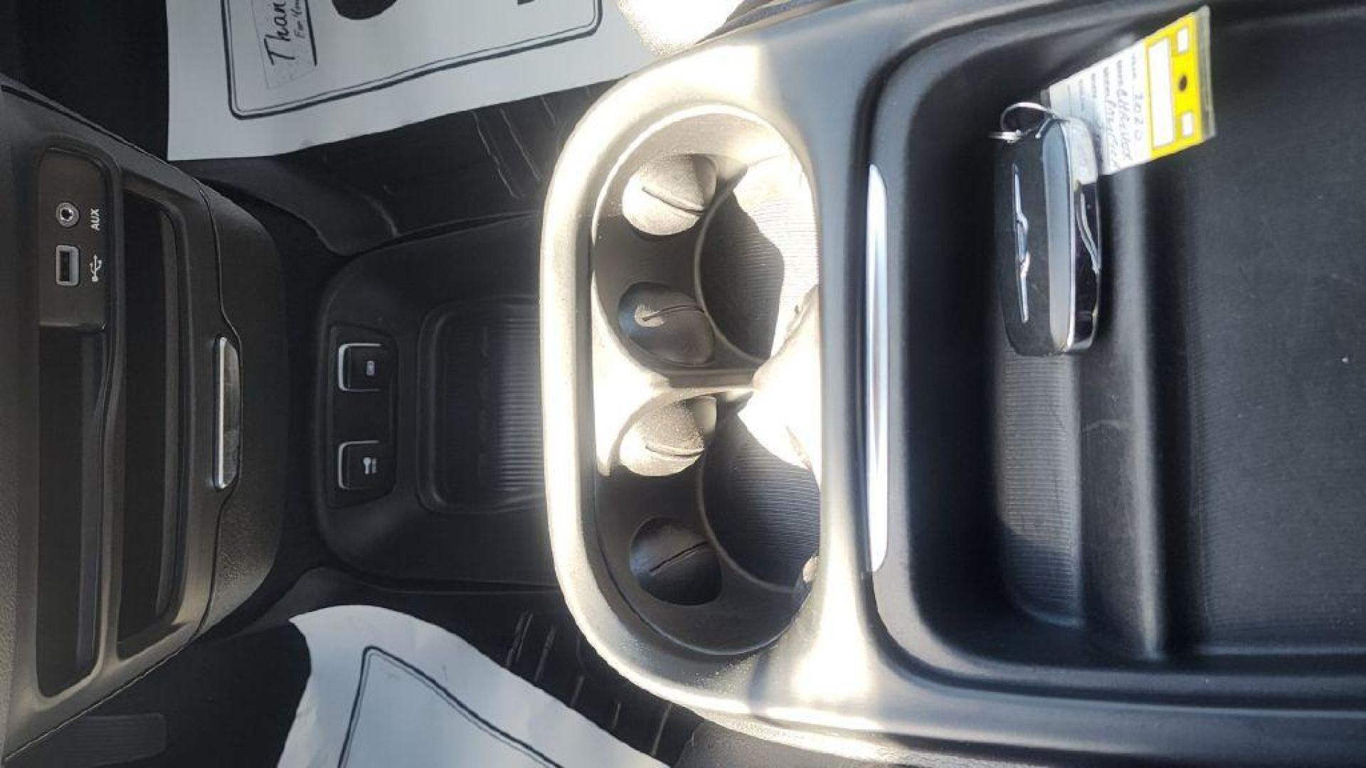 2020 GRAY CHRYSLER PACIFICA TOURING S -FWD (2C4RC1FG8LR) with an 3.6L engine, Automatic transmission, located at 101 S. Halleck St., DeMotte, 46310, (219) 987-2922, 41.202343, -87.198189 - Photo#19