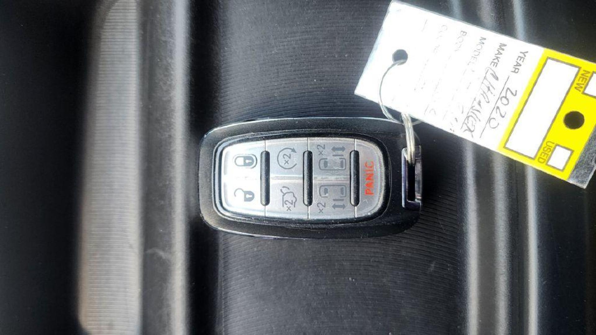 2020 GRAY CHRYSLER PACIFICA TOURING S -FWD (2C4RC1FG8LR) with an 3.6L engine, Automatic transmission, located at 101 S. Halleck St., DeMotte, 46310, (219) 987-2922, 41.202343, -87.198189 - Photo#20