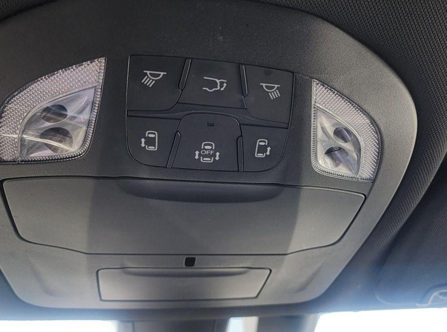 2020 GRAY CHRYSLER PACIFICA TOURING S -FWD (2C4RC1FG8LR) with an 3.6L engine, Automatic transmission, located at 101 S. Halleck St., DeMotte, 46310, (219) 987-2922, 41.202343, -87.198189 - Photo#21