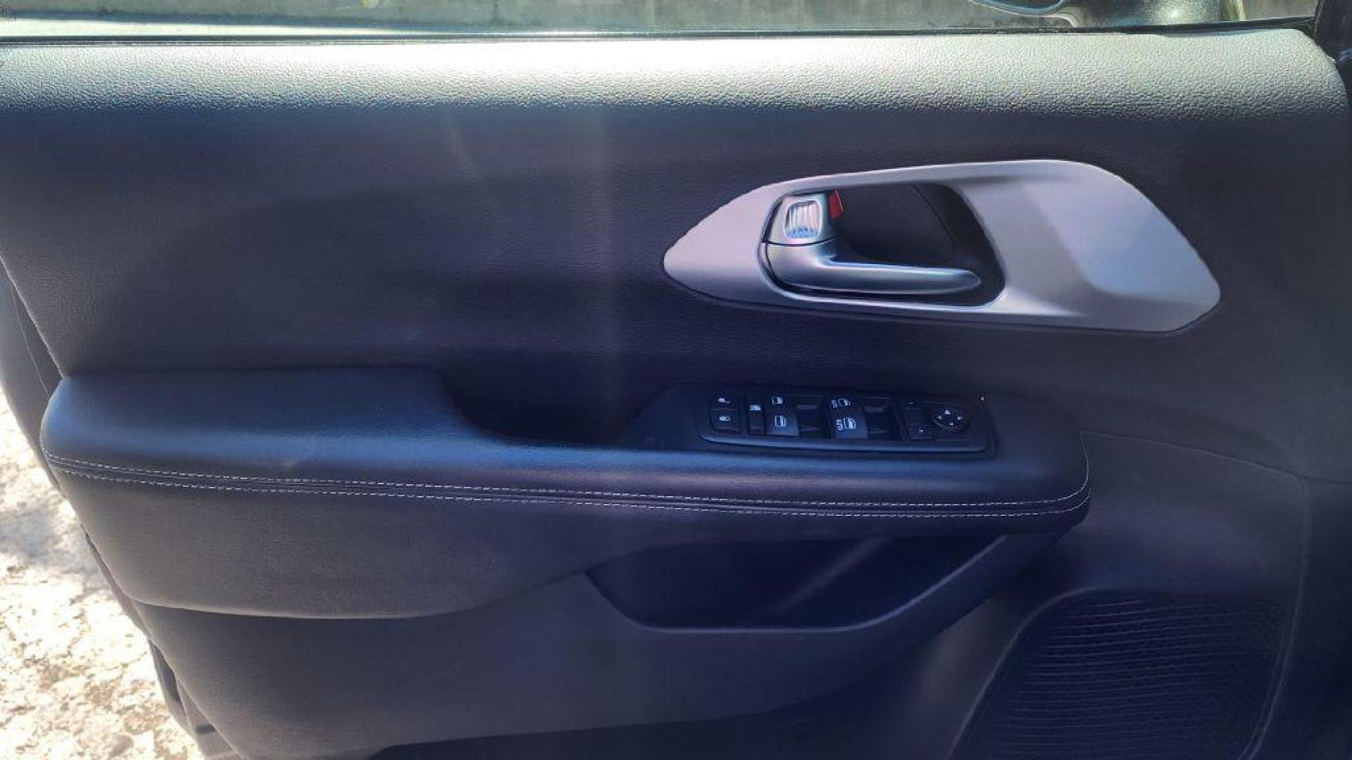 2020 GRAY CHRYSLER PACIFICA TOURING S -FWD (2C4RC1FG8LR) with an 3.6L engine, Automatic transmission, located at 101 S. Halleck St., DeMotte, 46310, (219) 987-2922, 41.202343, -87.198189 - Photo#22