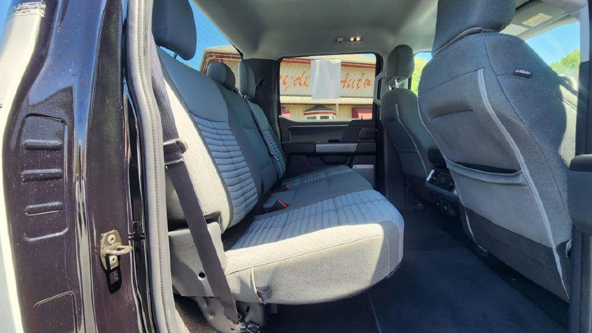 2023 GRAY FORD F150 SUPERCREW - 4WD (1FTEW1EP0PK) with an 2.7L engine, Automatic transmission, located at 101 S. Halleck St., DeMotte, 46310, (219) 987-2922, 41.202343, -87.198189 - Photo#9