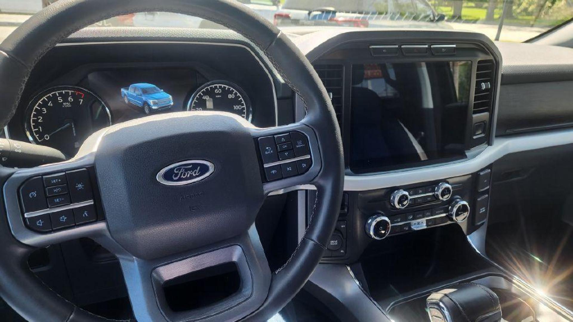 2023 GRAY FORD F150 SUPERCREW - 4WD (1FTEW1EP0PK) with an 2.7L engine, Automatic transmission, located at 101 S. Halleck St., DeMotte, 46310, (219) 987-2922, 41.202343, -87.198189 - Photo#11