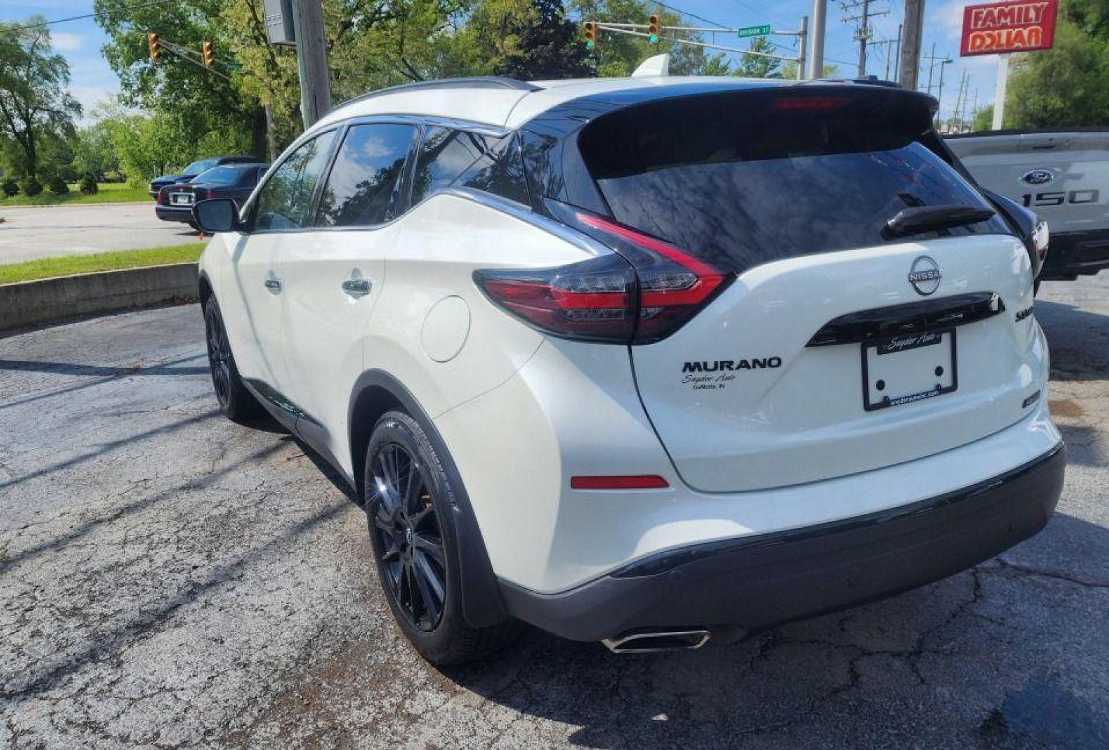 2024 WHITE NISSAN MURANO - AWD SV (5N1AZ2BSXRC) with an 3.5L engine, Continuously Variable transmission, located at 101 S. Halleck St., DeMotte, 46310, (219) 987-2922, 41.202343, -87.198189 - Photo#5