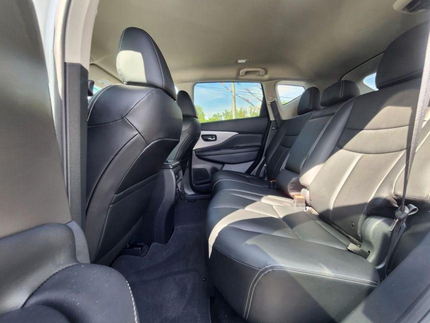 2024 WHITE NISSAN MURANO - AWD SV (5N1AZ2BSXRC) with an 3.5L engine, Continuously Variable transmission, located at 101 S. Halleck St., DeMotte, 46310, (219) 987-2922, 41.202343, -87.198189 - Photo#7