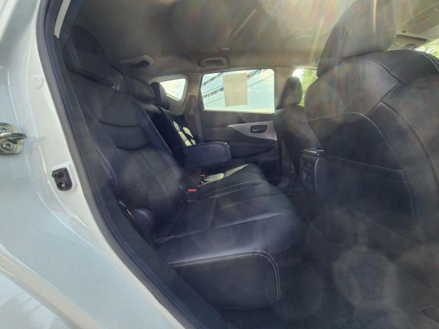 2024 WHITE NISSAN MURANO - AWD SV (5N1AZ2BSXRC) with an 3.5L engine, Continuously Variable transmission, located at 101 S. Halleck St., DeMotte, 46310, (219) 987-2922, 41.202343, -87.198189 - Photo#8
