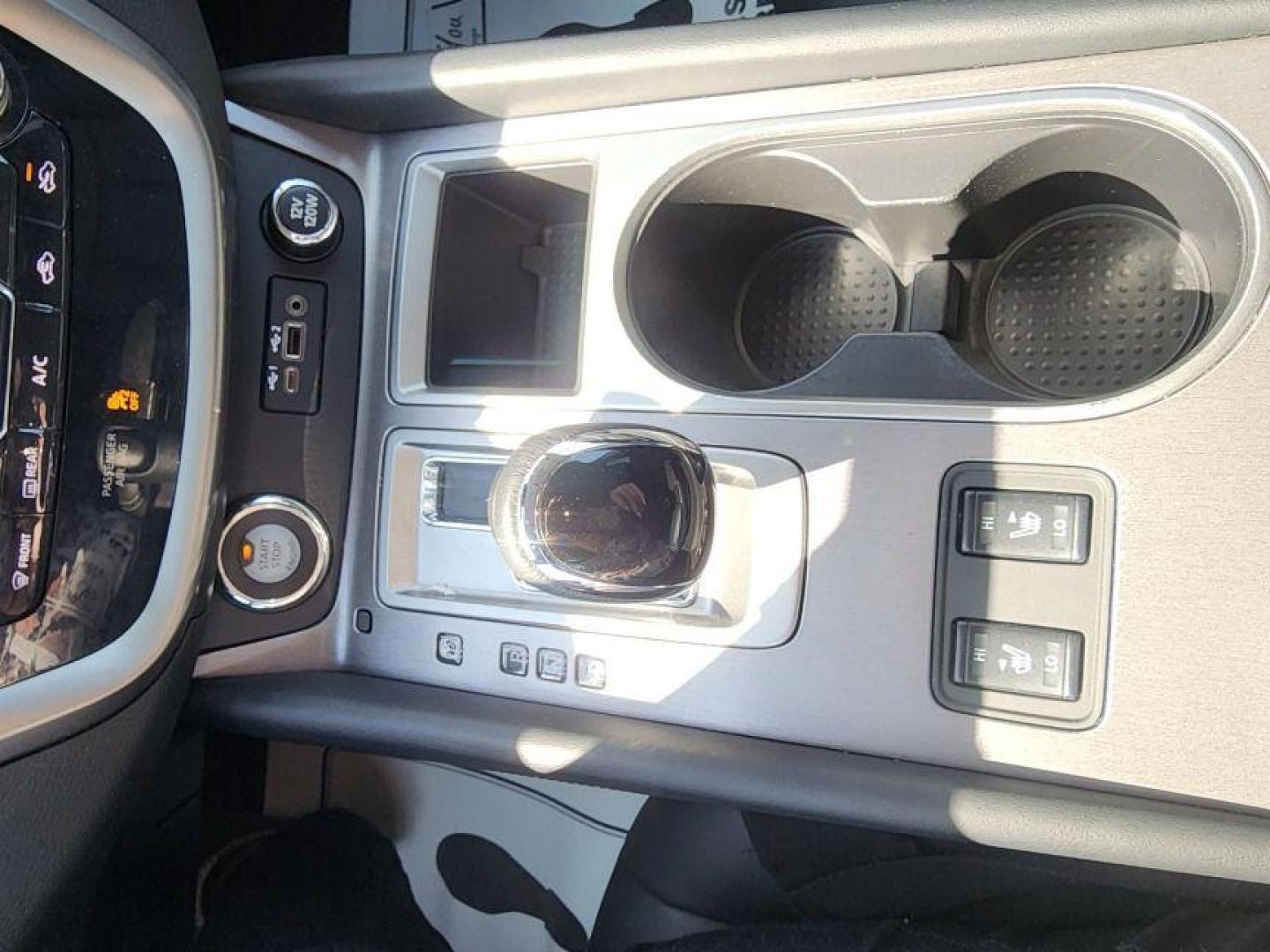 2024 WHITE NISSAN MURANO - AWD SV (5N1AZ2BSXRC) with an 3.5L engine, Continuously Variable transmission, located at 101 S. Halleck St., DeMotte, 46310, (219) 987-2922, 41.202343, -87.198189 - Photo#16