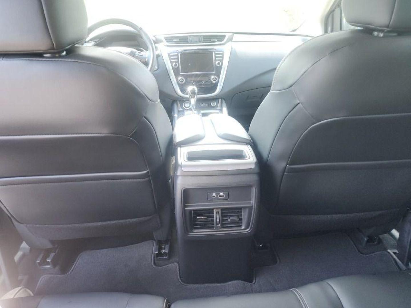 2024 WHITE NISSAN MURANO - AWD SV (5N1AZ2BSXRC) with an 3.5L engine, Continuously Variable transmission, located at 101 S. Halleck St., DeMotte, 46310, (219) 987-2922, 41.202343, -87.198189 - Photo#19