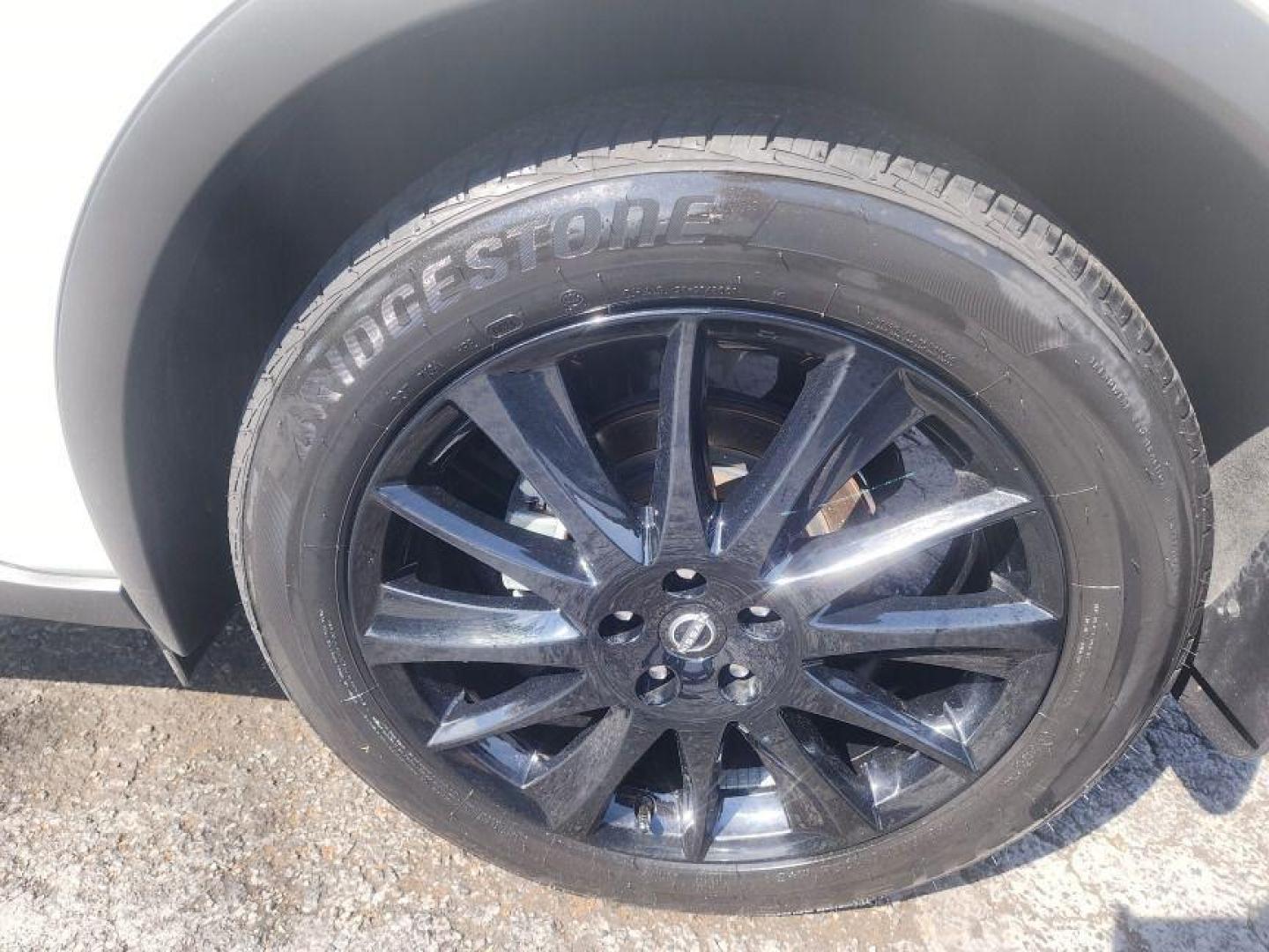 2024 WHITE NISSAN MURANO - AWD SV (5N1AZ2BSXRC) with an 3.5L engine, Continuously Variable transmission, located at 101 S. Halleck St., DeMotte, 46310, (219) 987-2922, 41.202343, -87.198189 - Photo#22
