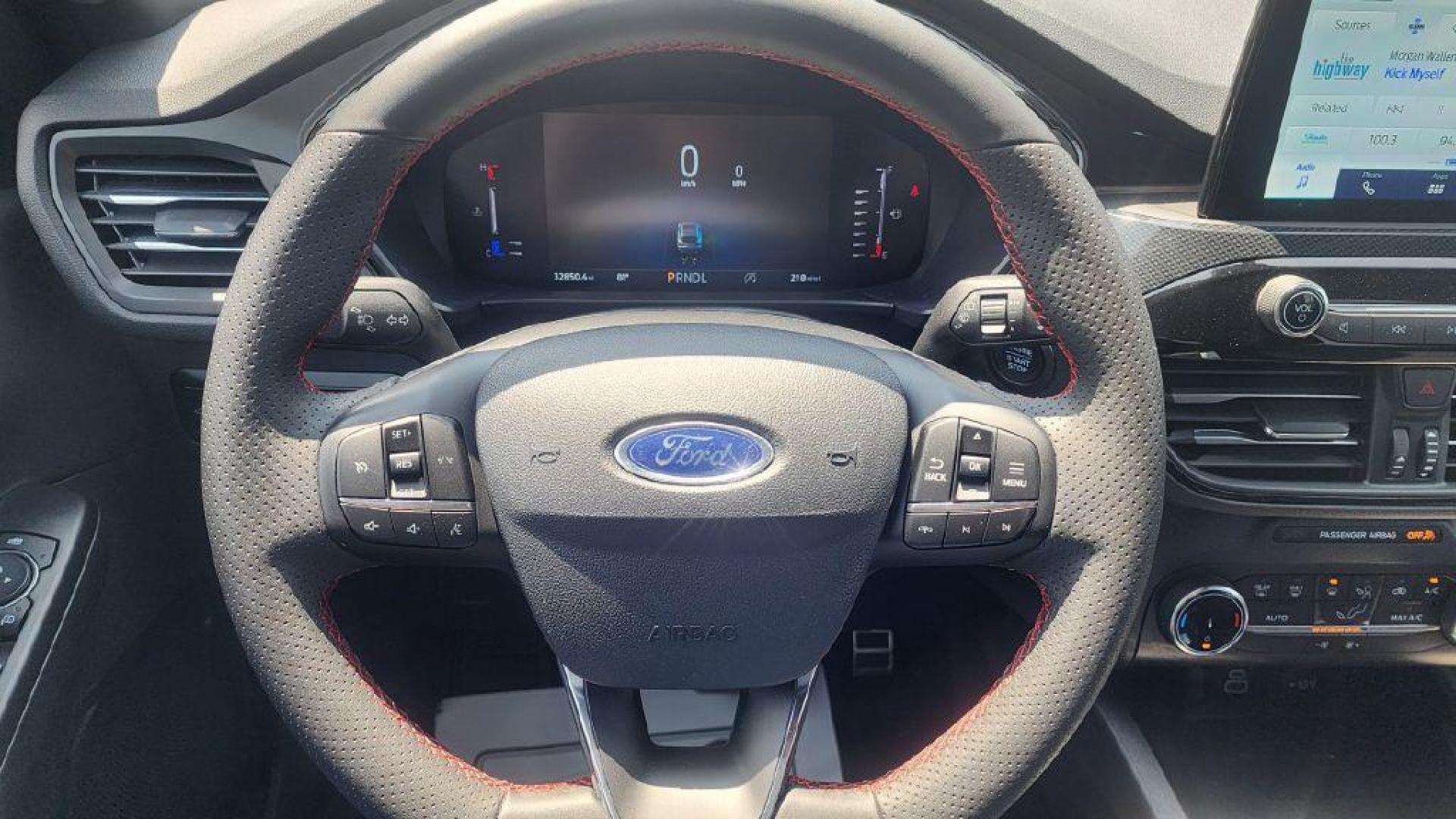 2024 SILVER FORD ESCAPE ST LINE (1FMCU0MNXRU) with an 1.5L engine, Automatic transmission, located at 101 S. Halleck St., DeMotte, 46310, (219) 987-2922, 41.202343, -87.198189 - Photo#11