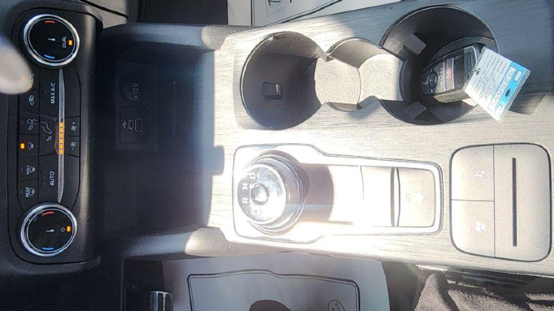2024 SILVER FORD ESCAPE ST LINE (1FMCU0MNXRU) with an 1.5L engine, Automatic transmission, located at 101 S. Halleck St., DeMotte, 46310, (219) 987-2922, 41.202343, -87.198189 - Photo#15