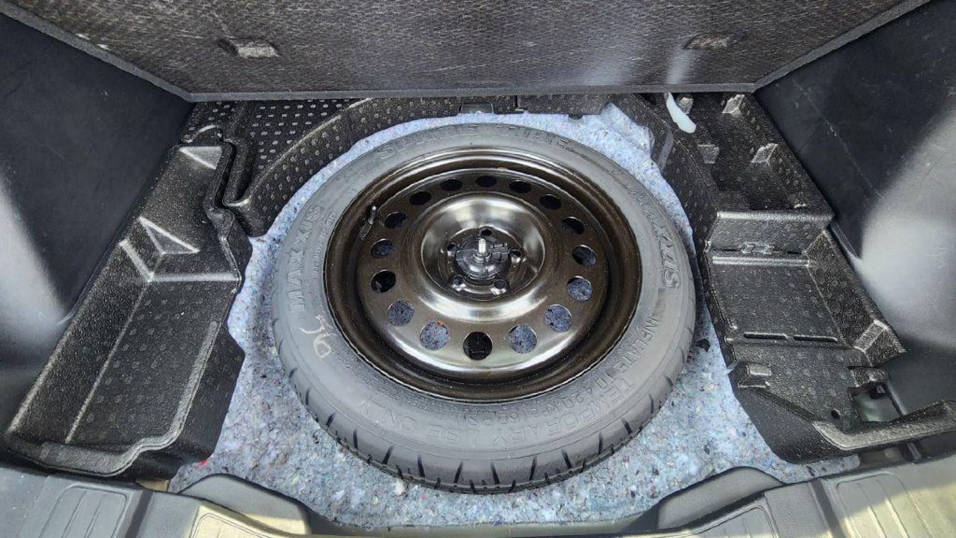 2024 SILVER FORD ESCAPE ST LINE (1FMCU0MNXRU) with an 1.5L engine, Automatic transmission, located at 101 S. Halleck St., DeMotte, 46310, (219) 987-2922, 41.202343, -87.198189 - Photo#21