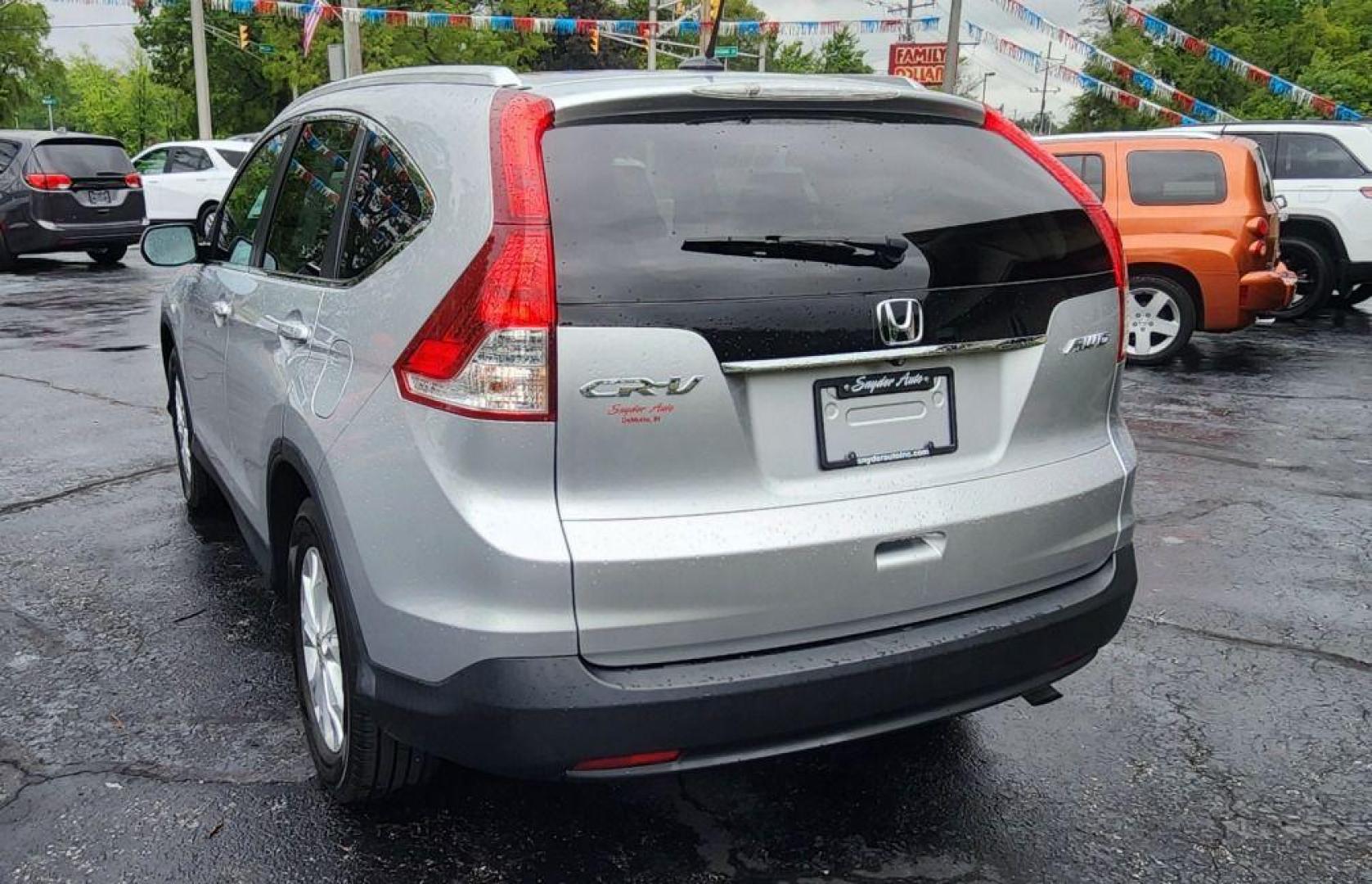 2014 SILVER HONDA CR-V EXL - AWD (5J6RM4H70EL) with an 2.4L engine, Automatic transmission, located at 101 S. Halleck St., DeMotte, 46310, (219) 987-2922, 41.202343, -87.198189 - Photo#3