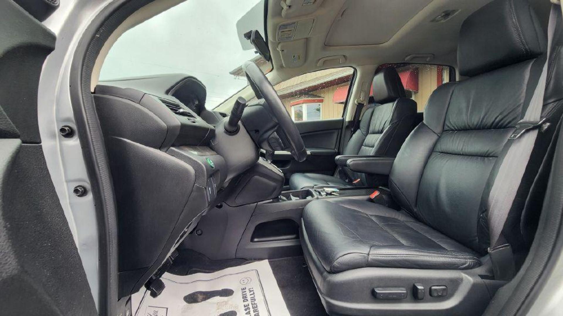 2014 SILVER HONDA CR-V EXL - AWD (5J6RM4H70EL) with an 2.4L engine, Automatic transmission, located at 101 S. Halleck St., DeMotte, 46310, (219) 987-2922, 41.202343, -87.198189 - Photo#4