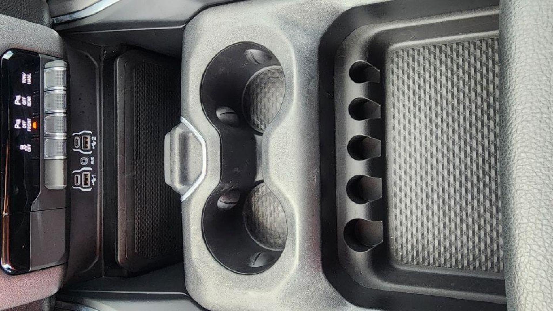 2025 SILVER RAM 1500 BIG HORN/LONE STAR- 4WD (1C6RRFFGXSN) with an 3.6L engine, Automatic transmission, located at 101 S. Halleck St., DeMotte, 46310, (219) 987-2922, 41.202343, -87.198189 - Photo#17