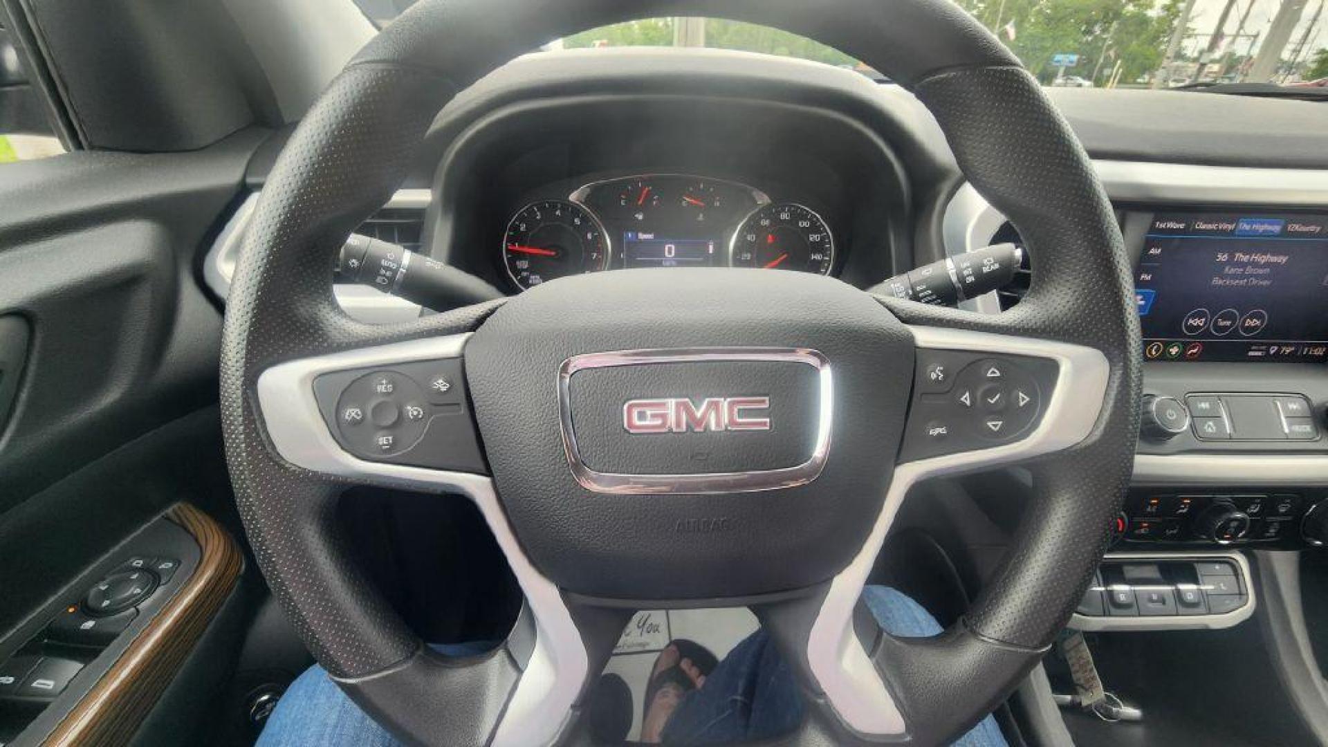 2023 GRAY GMC ACADIA SLE - AWD (1GKKNRL49PZ) with an 2.0L engine, Automatic transmission, located at 101 S. Halleck St., DeMotte, 46310, (219) 987-2922, 41.202343, -87.198189 - Photo#13