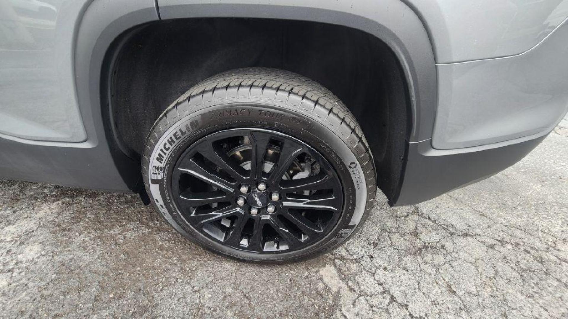 2023 GRAY GMC ACADIA SLE - AWD (1GKKNRL49PZ) with an 2.0L engine, Automatic transmission, located at 101 S. Halleck St., DeMotte, 46310, (219) 987-2922, 41.202343, -87.198189 - Photo#27