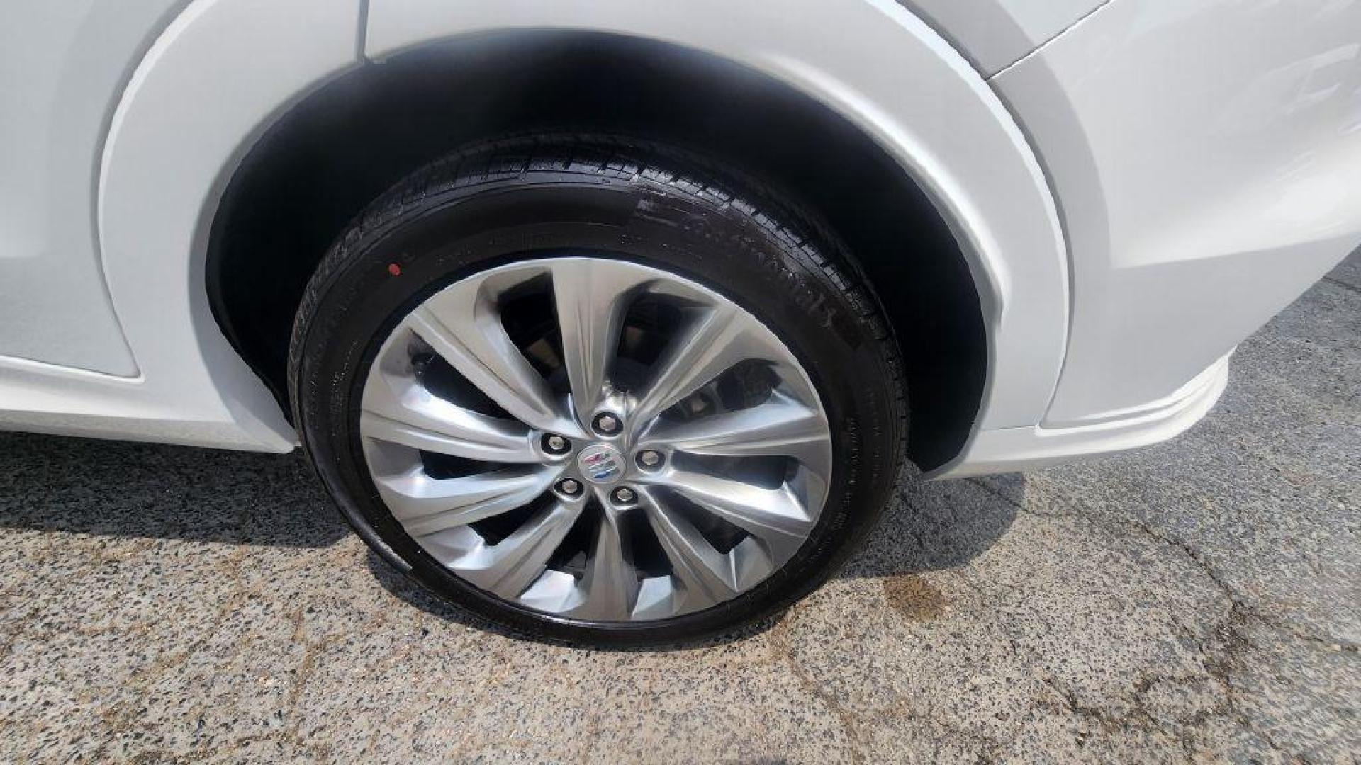 2025 WHITE BUICK ENVISTA AVENIR - FWD (KL47LCEP0SB) with an 1.2L engine, Automatic transmission, located at 101 S. Halleck St., DeMotte, 46310, (219) 987-2922, 41.202343, -87.198189 - Photo#23