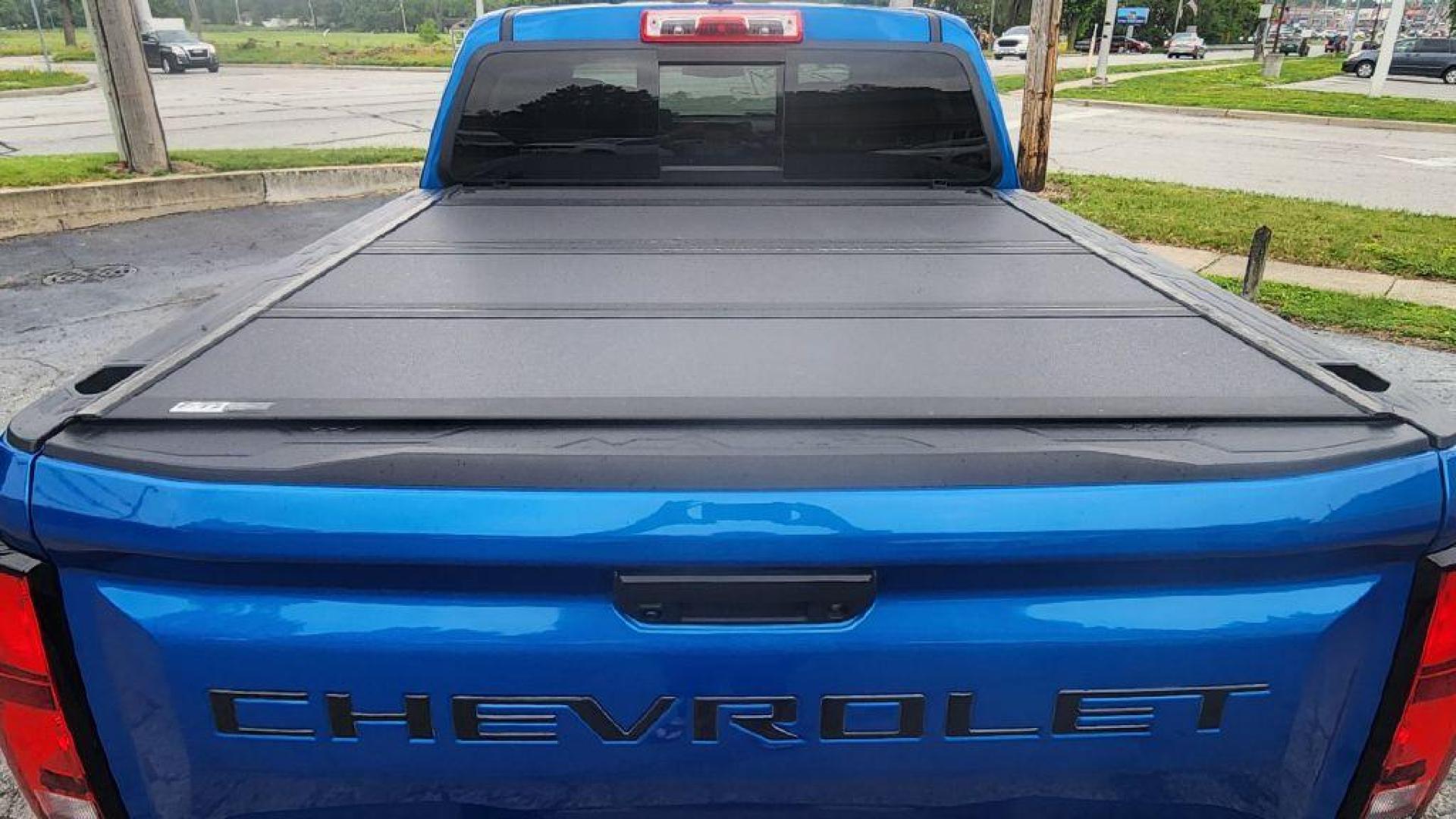 2024 BLUE CHEVROLET COLORADO Z71 - 4WD (1GCPTDEK2R1) with an 2.7L engine, Automatic transmission, located at 101 S. Halleck St., DeMotte, 46310, (219) 987-2922, 41.202343, -87.198189 - Photo#6