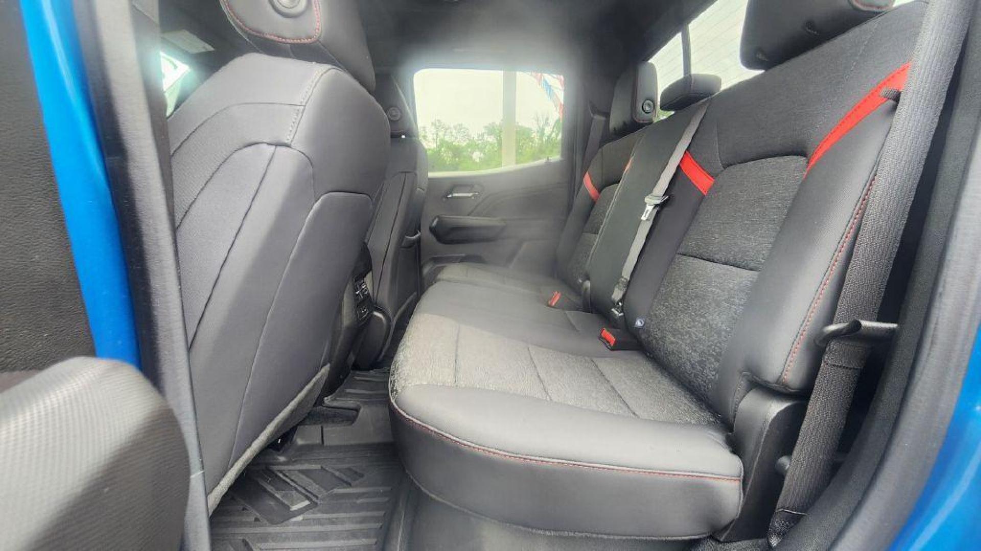 2024 BLUE CHEVROLET COLORADO Z71 - 4WD (1GCPTDEK2R1) with an 2.7L engine, Automatic transmission, located at 101 S. Halleck St., DeMotte, 46310, (219) 987-2922, 41.202343, -87.198189 - Photo#9