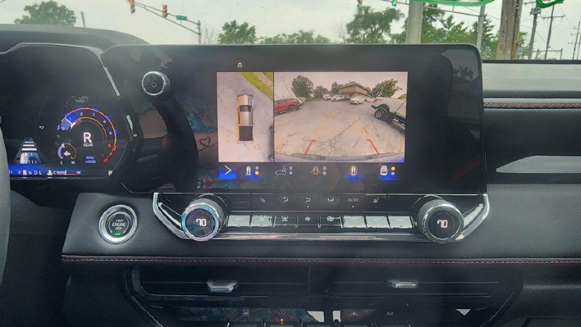 2024 BLUE CHEVROLET COLORADO Z71 - 4WD (1GCPTDEK2R1) with an 2.7L engine, Automatic transmission, located at 101 S. Halleck St., DeMotte, 46310, (219) 987-2922, 41.202343, -87.198189 - Photo#17