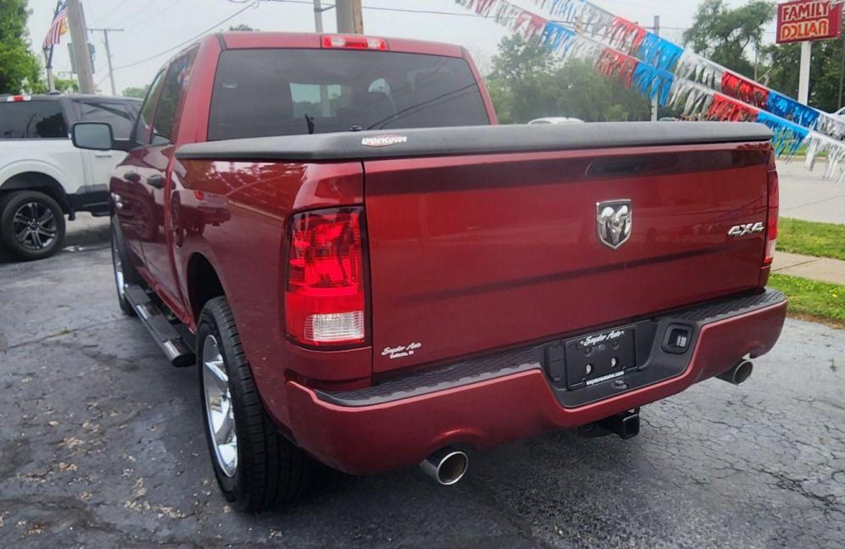2014 BURGAN RAM 1500 ST - 4WD (1C6RR7KT1ES) with an 5.7L engine, Automatic transmission, located at 101 S. Halleck St., DeMotte, 46310, (219) 987-2922, 41.202343, -87.198189 - Photo#3