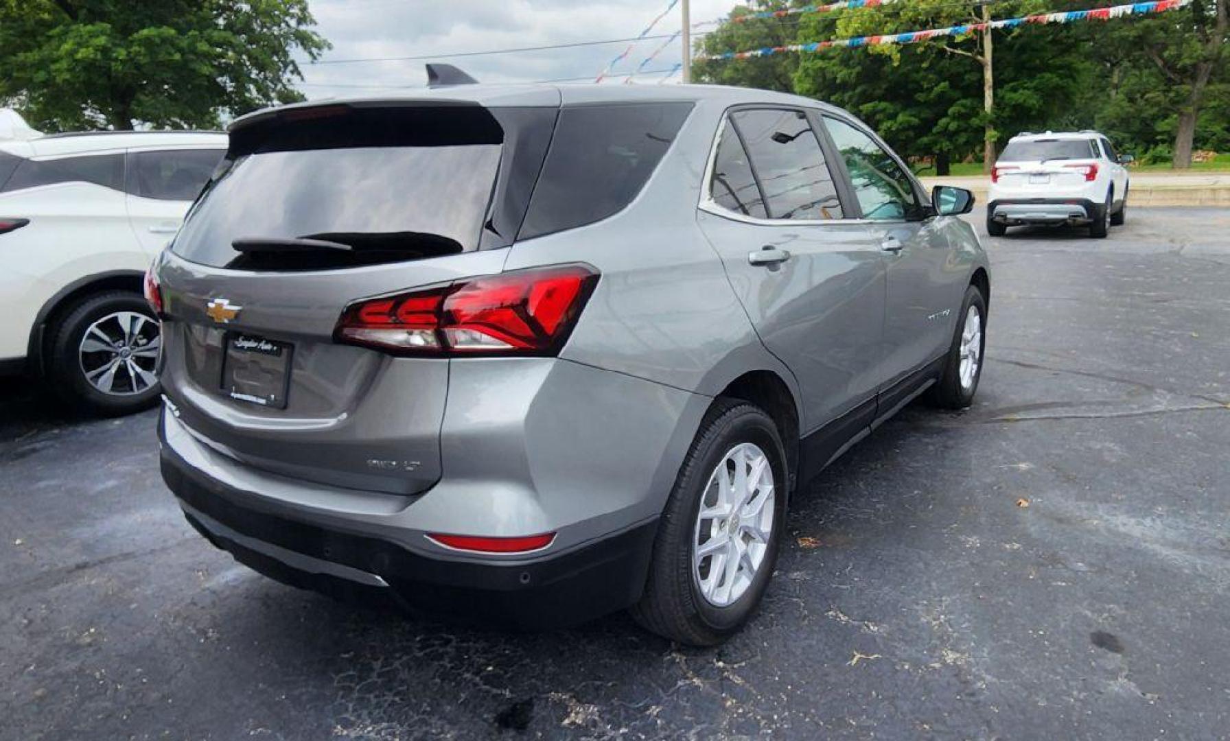 2023 GRAY CHEVROLET EQUINOX LT - AWD (3GNAXTEG1PS) with an 1.5L engine, Automatic transmission, located at 101 S. Halleck St., DeMotte, 46310, (219) 987-2922, 41.202343, -87.198189 - Photo#2