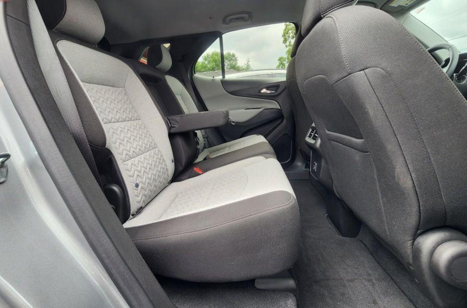 2023 GRAY CHEVROLET EQUINOX LT - AWD (3GNAXTEG1PS) with an 1.5L engine, Automatic transmission, located at 101 S. Halleck St., DeMotte, 46310, (219) 987-2922, 41.202343, -87.198189 - Photo#6