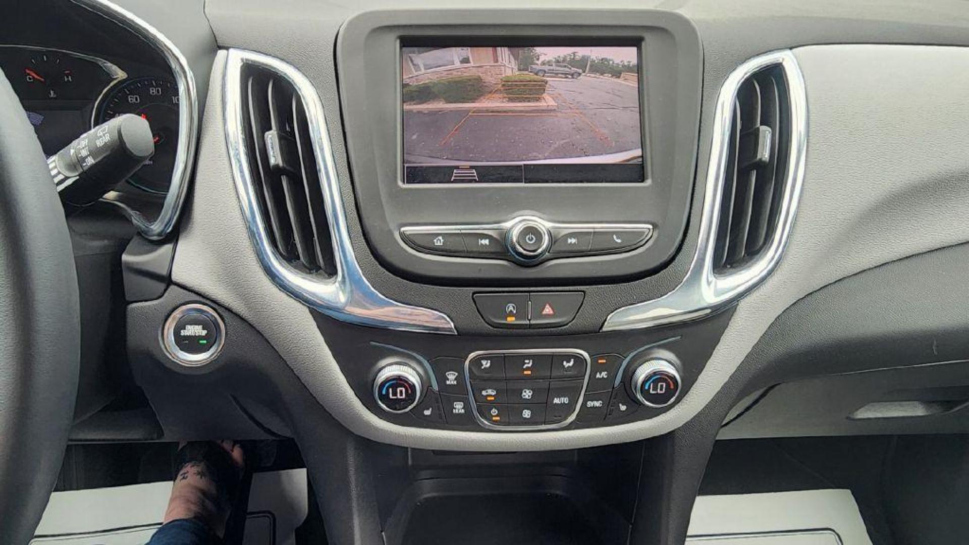 2023 GRAY CHEVROLET EQUINOX LT - AWD (3GNAXTEG1PS) with an 1.5L engine, Automatic transmission, located at 101 S. Halleck St., DeMotte, 46310, (219) 987-2922, 41.202343, -87.198189 - Photo#13
