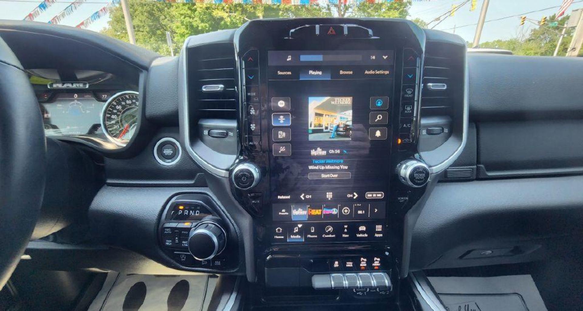 2022 GRAY RAM 1500 BIG HORN/LONE STAR - 4WD (1C6SRFFT4NN) with an 5.7L engine, Automatic transmission, located at 101 S. Halleck St., DeMotte, 46310, (219) 987-2922, 41.202343, -87.198189 - Photo#13