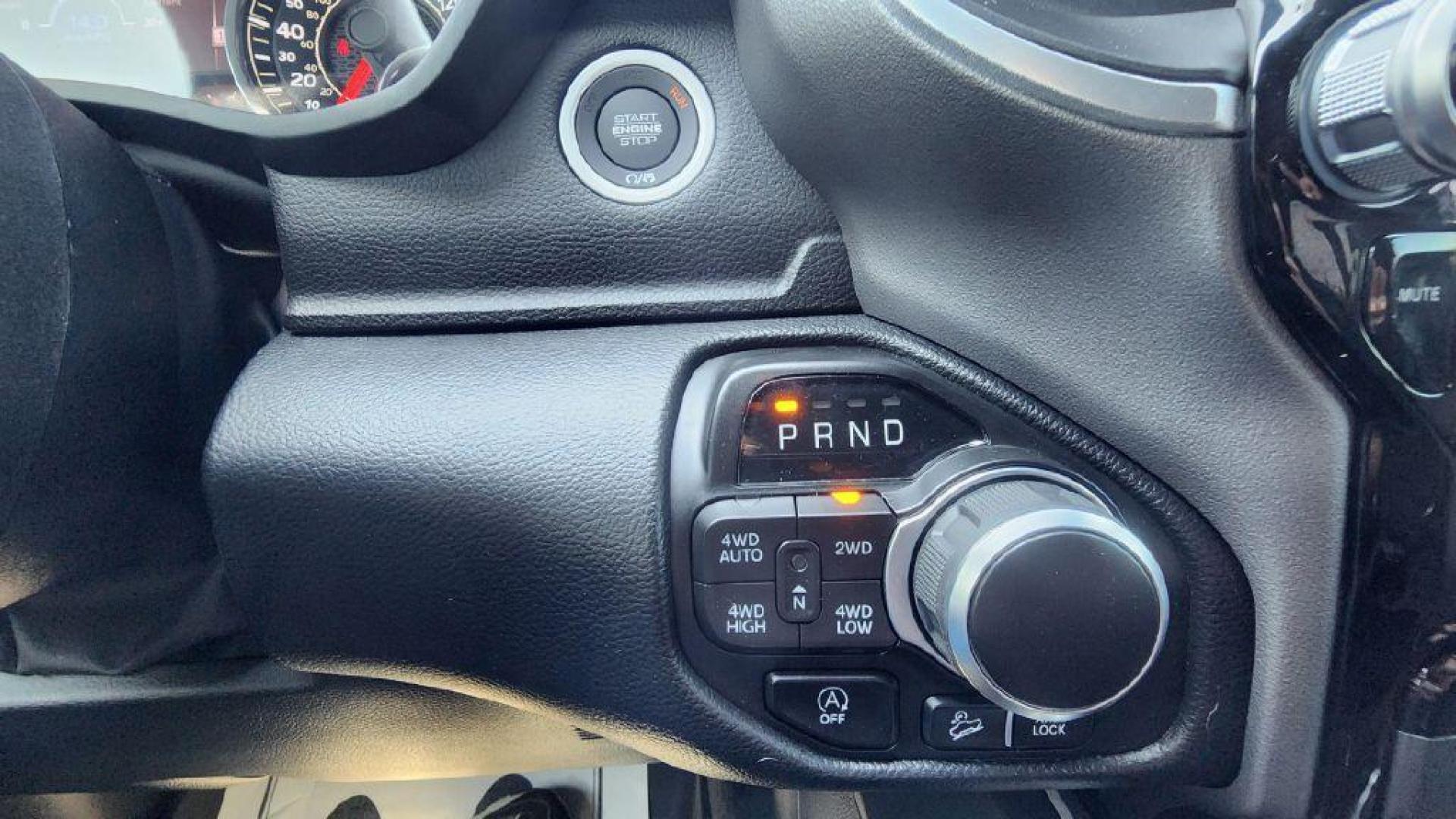 2022 GRAY RAM 1500 BIG HORN/LONE STAR - 4WD (1C6SRFFT4NN) with an 5.7L engine, Automatic transmission, located at 101 S. Halleck St., DeMotte, 46310, (219) 987-2922, 41.202343, -87.198189 - Photo#15