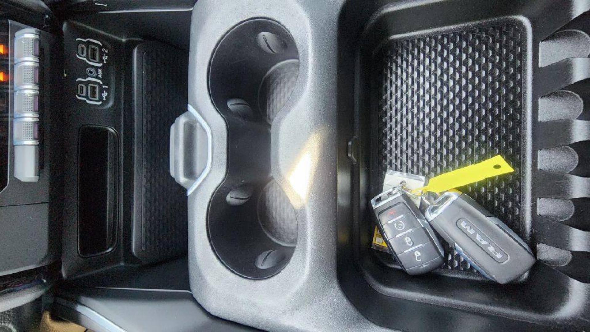 2022 GRAY RAM 1500 BIG HORN/LONE STAR - 4WD (1C6SRFFT4NN) with an 5.7L engine, Automatic transmission, located at 101 S. Halleck St., DeMotte, 46310, (219) 987-2922, 41.202343, -87.198189 - Photo#16