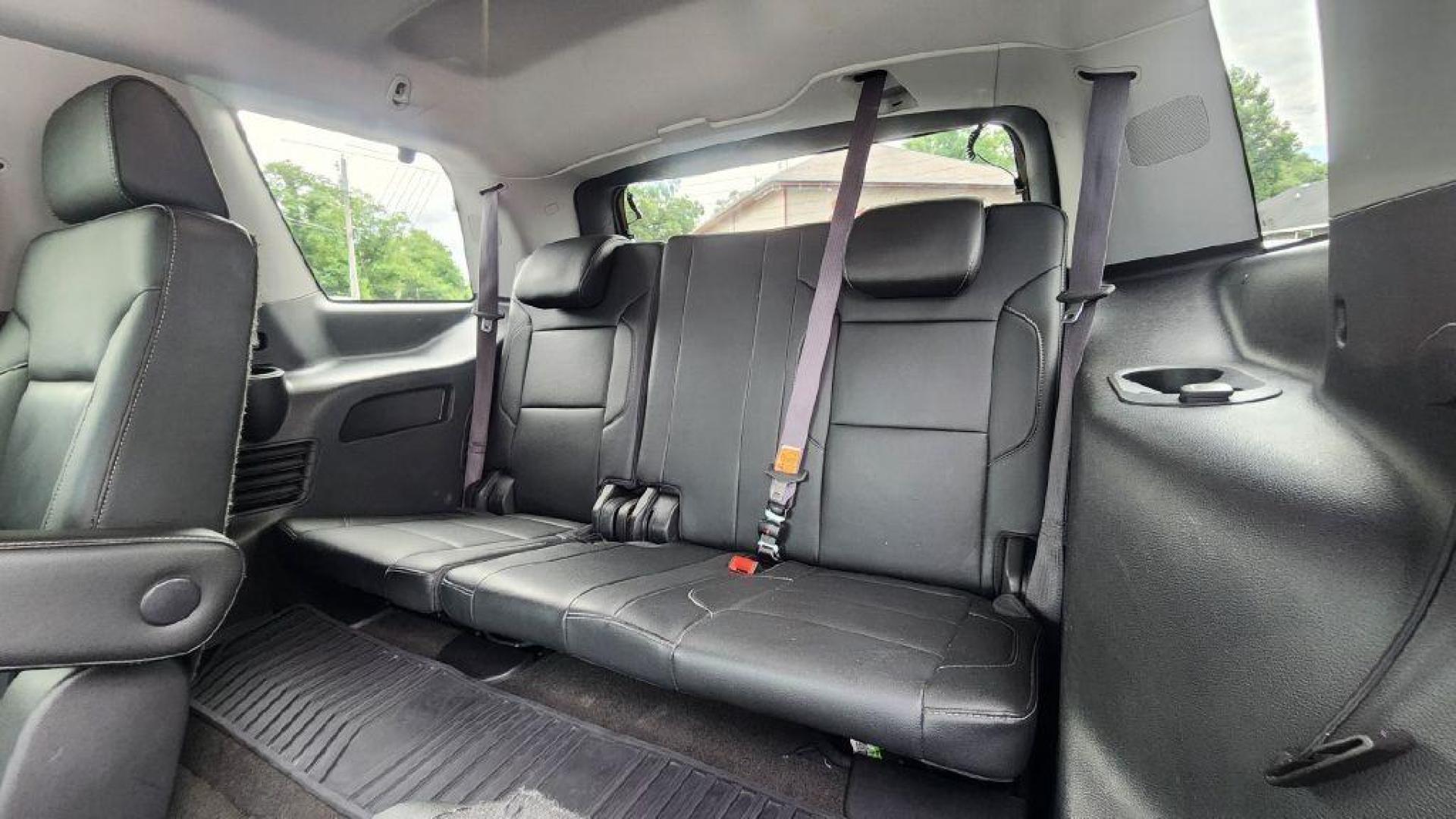2016 BLACK CHEVROLET TAHOE 1500 LT - 4WD (1GNSKBKCXGR) with an 5.3L engine, Automatic transmission, located at 101 S. Halleck St., DeMotte, 46310, (219) 987-2922, 41.202343, -87.198189 - Photo#6