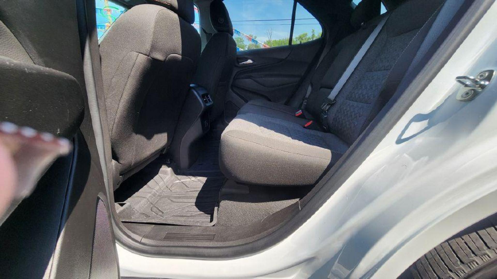 2023 WHITE CHEVROLET EQUINOX LT (3GNAXUEG7PS) with an 1.5L engine, Automatic transmission, located at 101 S. Halleck St., DeMotte, 46310, (219) 987-2922, 41.202343, -87.198189 - Photo#5