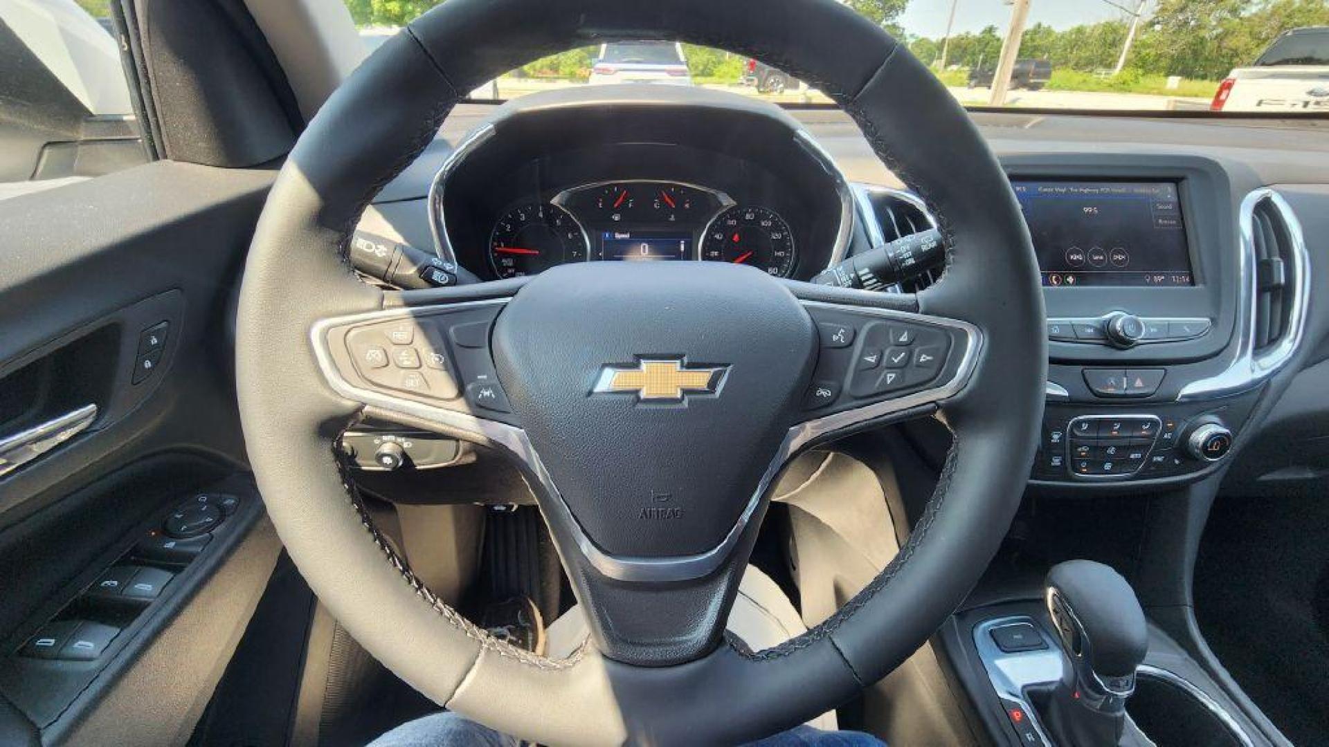 2023 WHITE CHEVROLET EQUINOX LT (3GNAXUEG7PS) with an 1.5L engine, Automatic transmission, located at 101 S. Halleck St., DeMotte, 46310, (219) 987-2922, 41.202343, -87.198189 - Photo#11