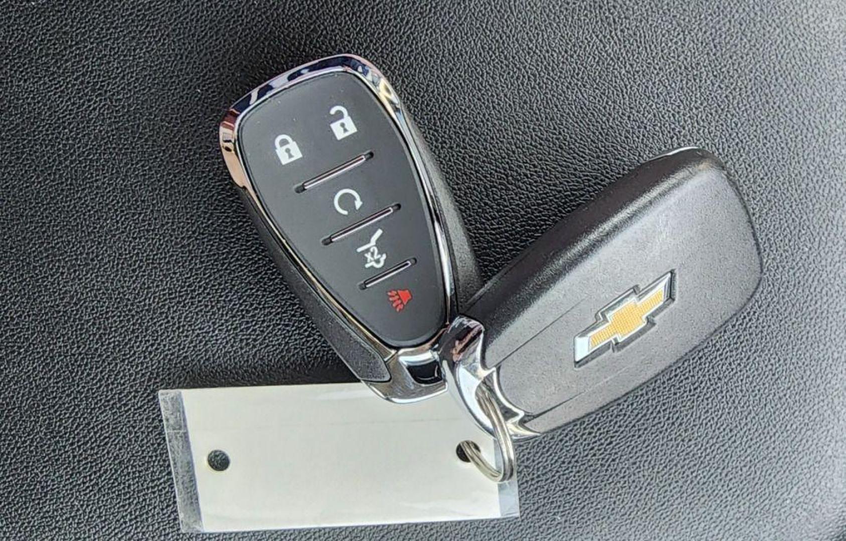 2023 WHITE CHEVROLET EQUINOX LT (3GNAXUEG7PS) with an 1.5L engine, Automatic transmission, located at 101 S. Halleck St., DeMotte, 46310, (219) 987-2922, 41.202343, -87.198189 - Photo#16