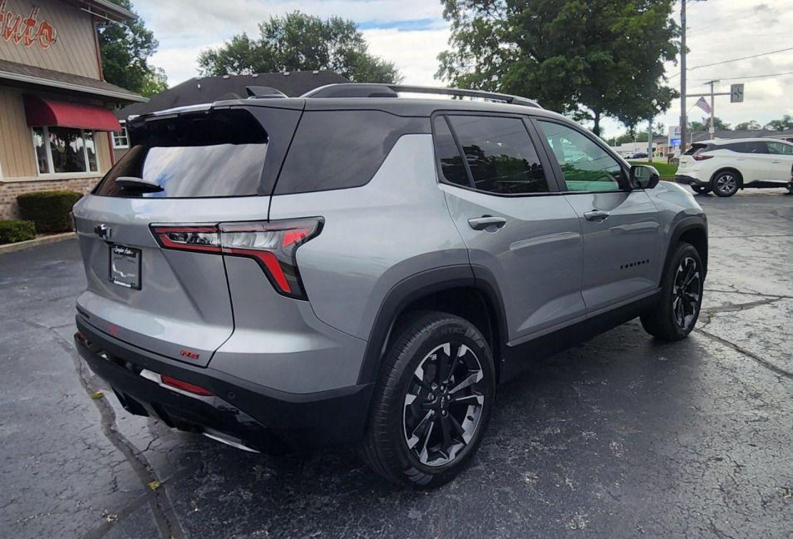 2025 GRAY CHEVROLET EQUINOX RS (3GNAXTEG4SL) with an 1.5L engine, Automatic transmission, located at 101 S. Halleck St., DeMotte, 46310, (219) 987-2922, 41.202343, -87.198189 - Photo#2