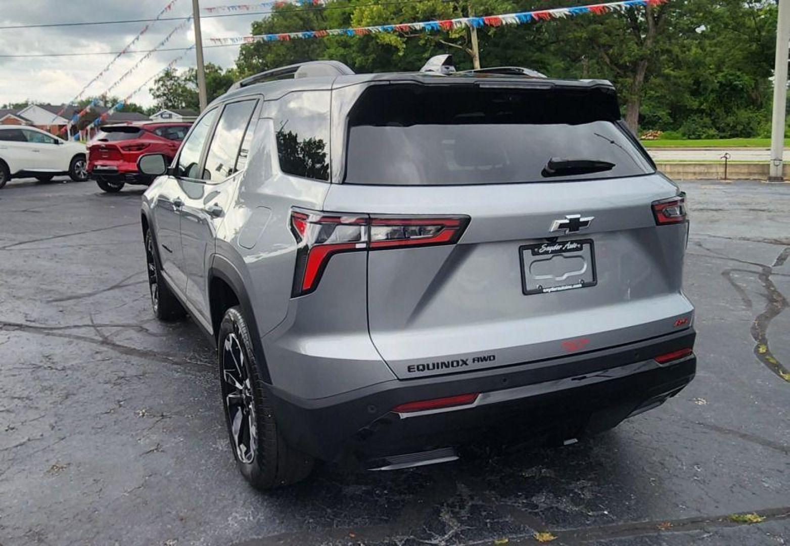 2025 GRAY CHEVROLET EQUINOX RS (3GNAXTEG4SL) with an 1.5L engine, Automatic transmission, located at 101 S. Halleck St., DeMotte, 46310, (219) 987-2922, 41.202343, -87.198189 - Photo#3