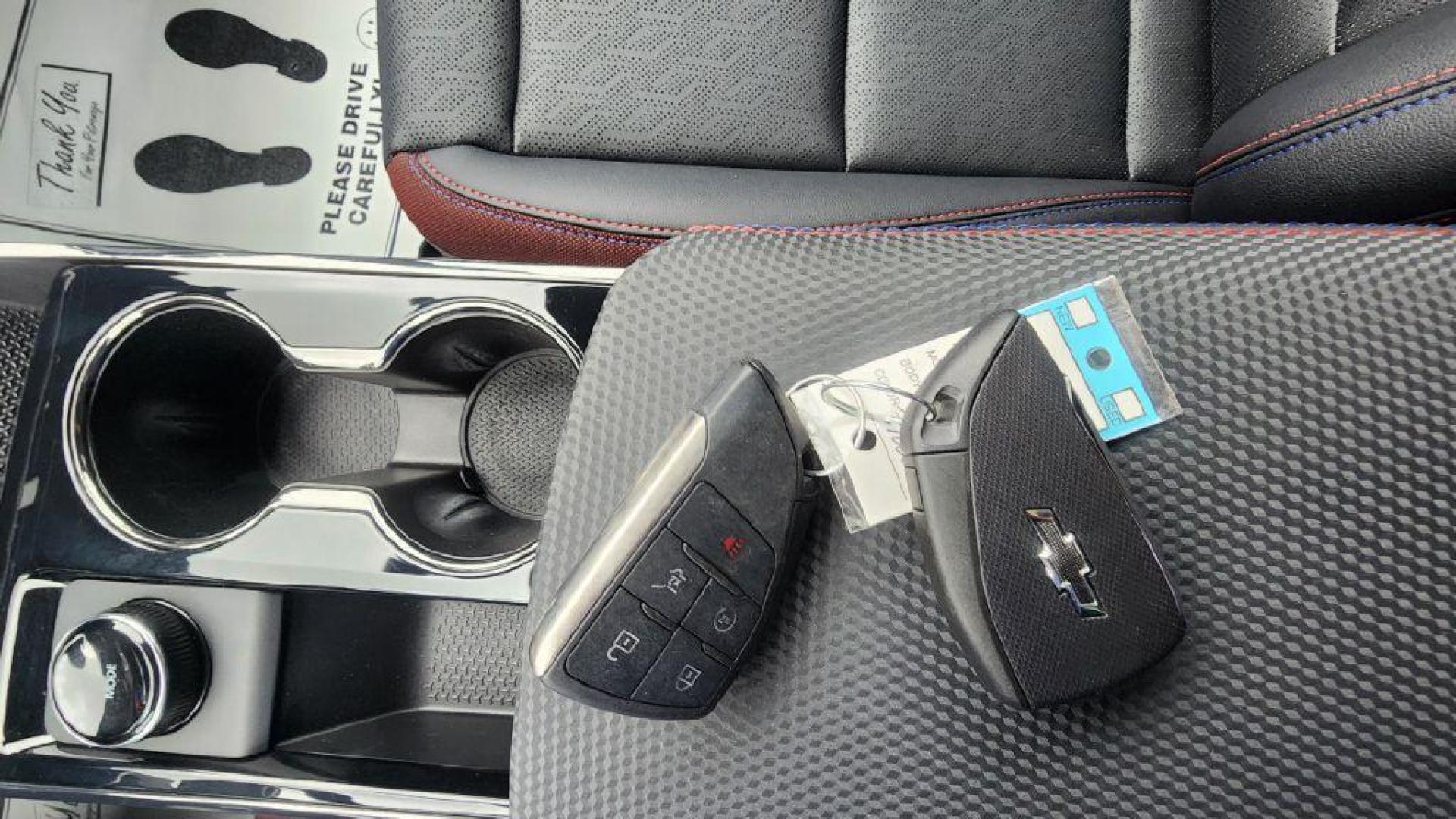 2025 GRAY CHEVROLET EQUINOX RS (3GNAXTEG4SL) with an 1.5L engine, Automatic transmission, located at 101 S. Halleck St., DeMotte, 46310, (219) 987-2922, 41.202343, -87.198189 - Photo#16