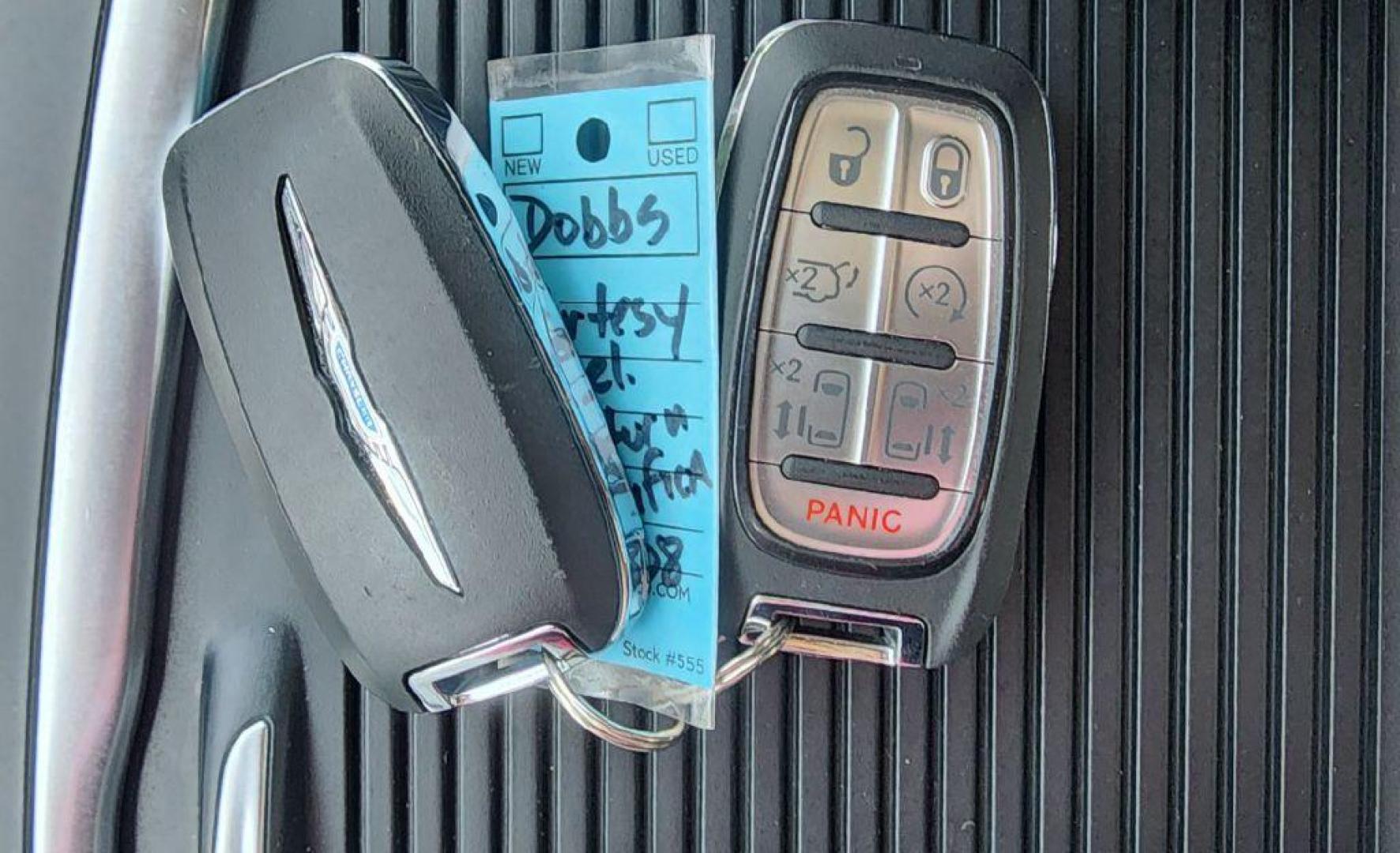 2024 BURGUN CHRYSLER PACIFICA TOURING L - WD (2C4RC1BG1RR) with an 3.6L engine, Automatic transmission, located at 101 S. Halleck St., DeMotte, 46310, (219) 987-2922, 41.202343, -87.198189 - Photo#15