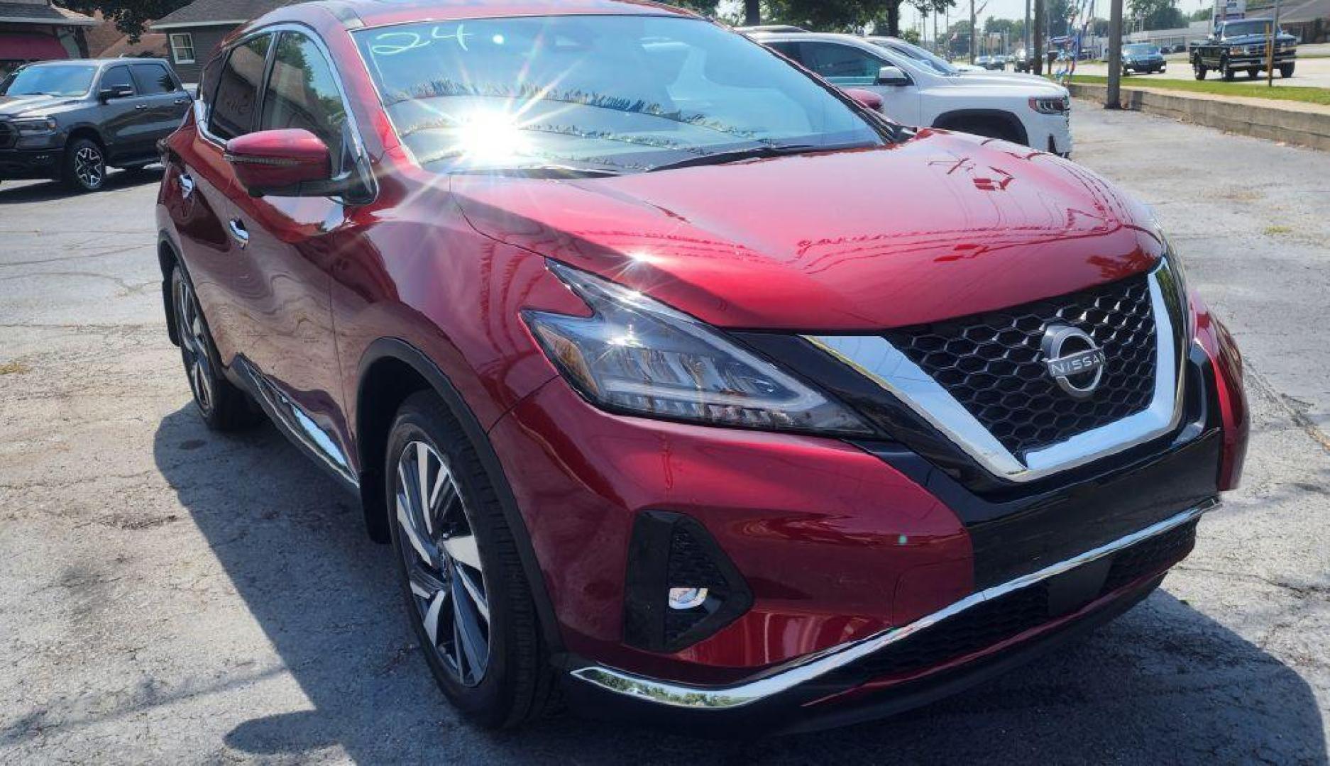 2024 RED NISSAN MURANO SL - AWD (5N1AZ2CS8RC) with an 3.5L engine, Continuously Variable transmission, located at 101 S. Halleck St., DeMotte, 46310, (219) 987-2922, 41.202343, -87.198189 - Photo#1