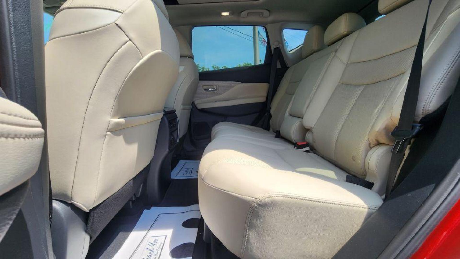 2024 RED NISSAN MURANO SL - AWD (5N1AZ2CS8RC) with an 3.5L engine, Continuously Variable transmission, located at 101 S. Halleck St., DeMotte, 46310, (219) 987-2922, 41.202343, -87.198189 - Photo#5
