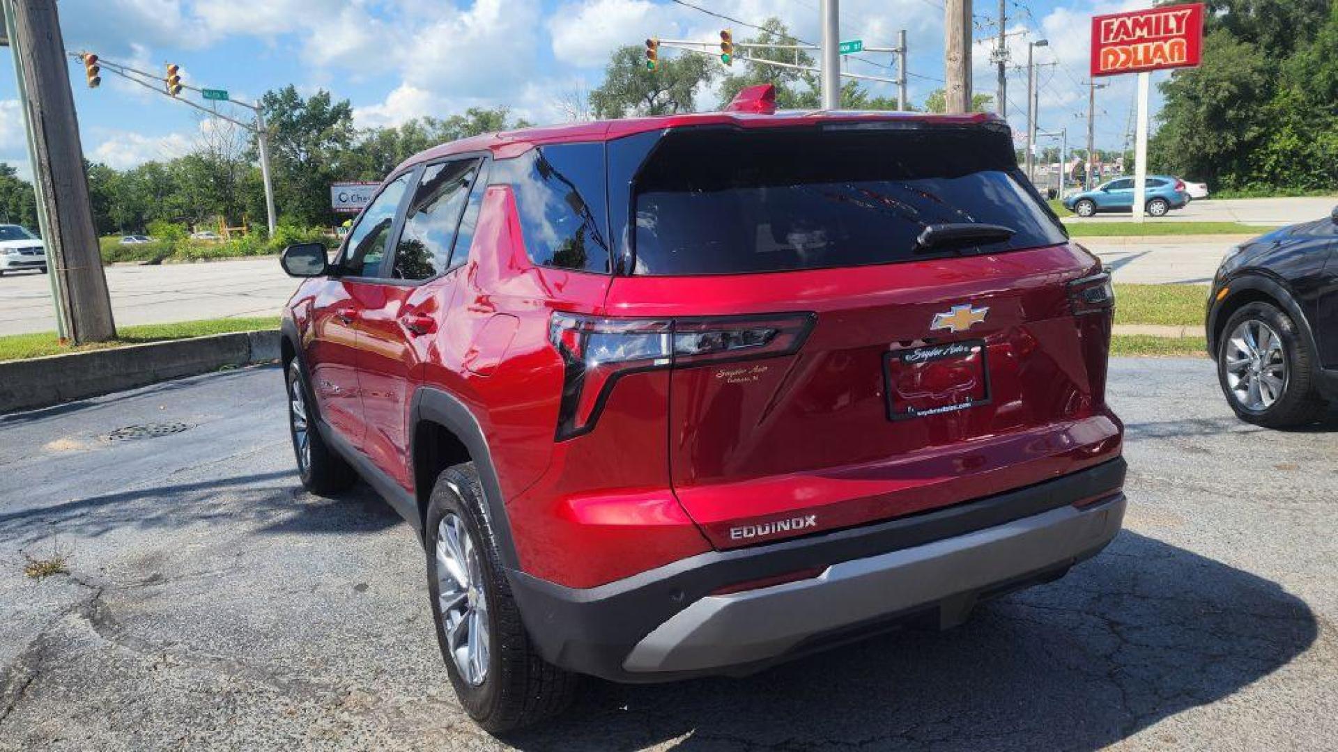 2025 RED CHEVROLET EQUINOX LT - FWD (3GNAXHEG8SL) with an 1.5L engine, Automatic transmission, located at 101 S. Halleck St., DeMotte, 46310, (219) 987-2922, 41.202343, -87.198189 - Photo#4