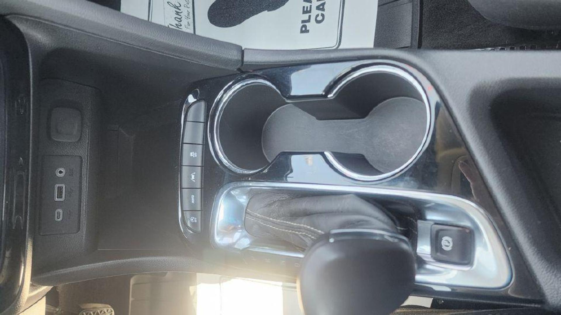2023 WHITE BUICK ENCORE GX SELECT - AWD (KL4MMESL7PB) with an 1.3L engine, Automatic transmission, located at 101 S. Halleck St., DeMotte, 46310, (219) 987-2922, 41.202343, -87.198189 - Photo#15